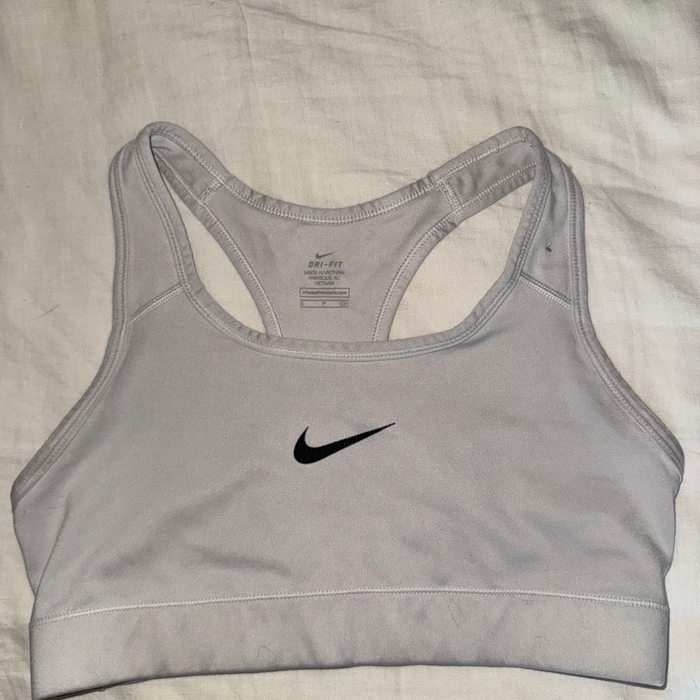 Nike Women's dri-fit white bra small